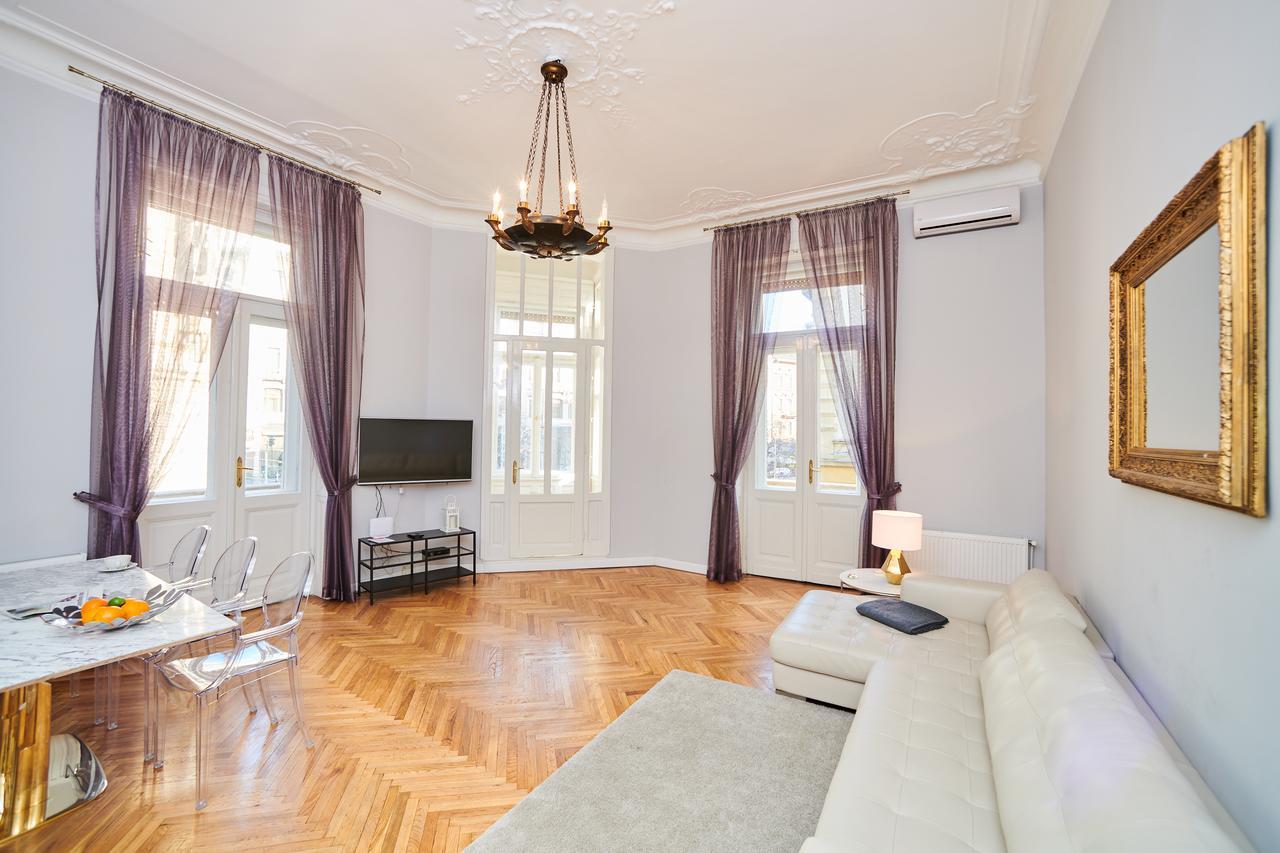 New York Palace View Apartment Budapest Exteriör bild